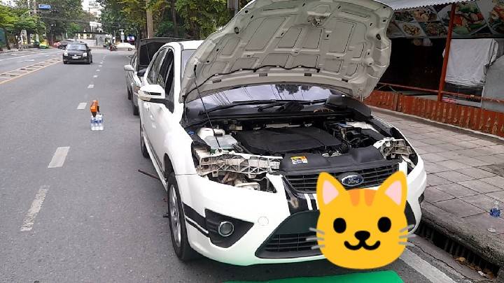 รถเสียกลางทางต้องทำอย่างไร?